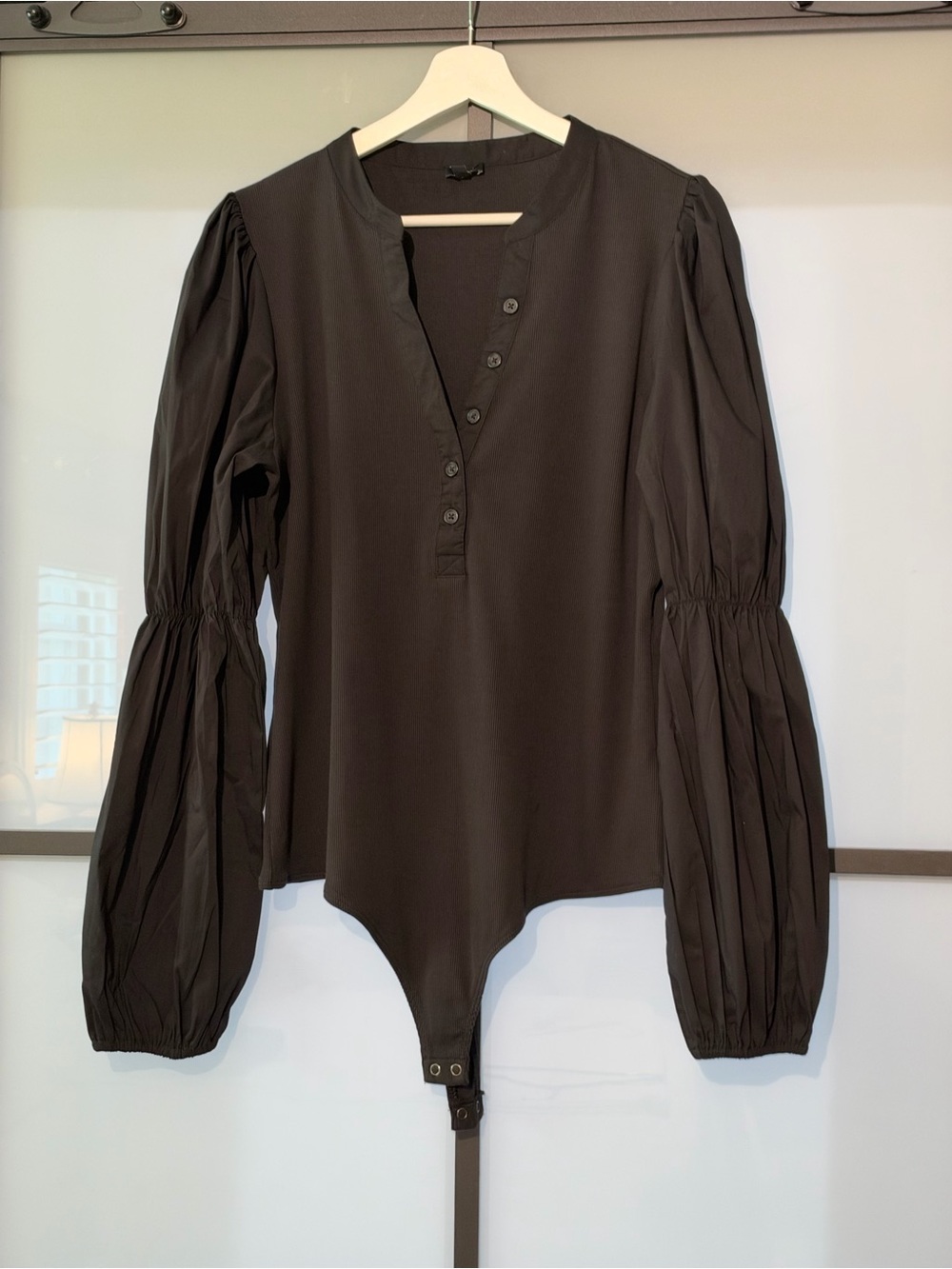 Express Fitted Black Puff Sleeve Henley Bodysuit XL